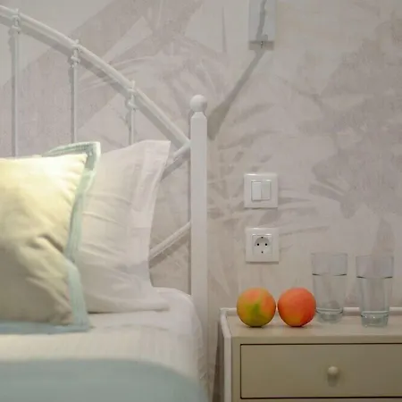 Antony (adults Only) Aparthotel
