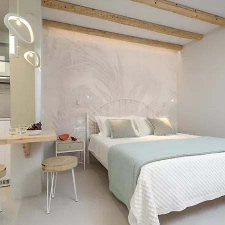 מלון דירות Antony (adults Only) Naxos City